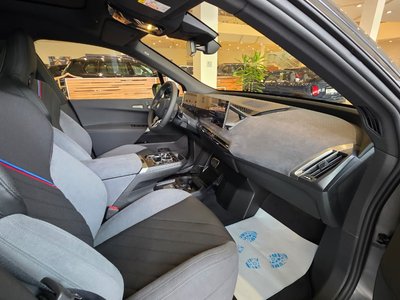 BMW iX xDrive45, 2025