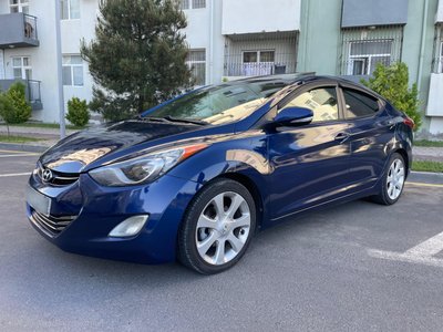 Hyundai Elantra, 2012