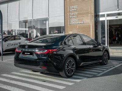 Toyota Camry, 2026