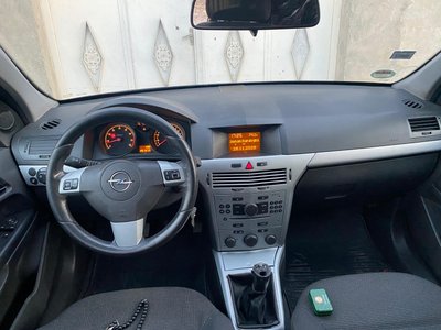 Opel Astra, 2009