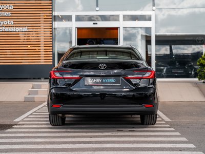 Toyota Camry, 2026