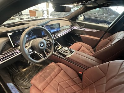 BMW 740, 2024
