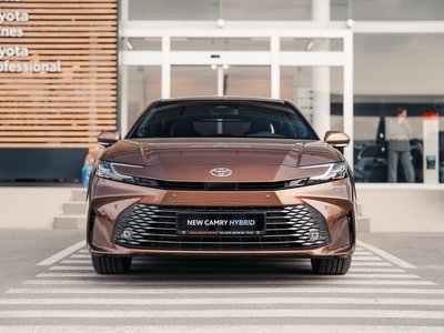 Toyota Camry, 2026
