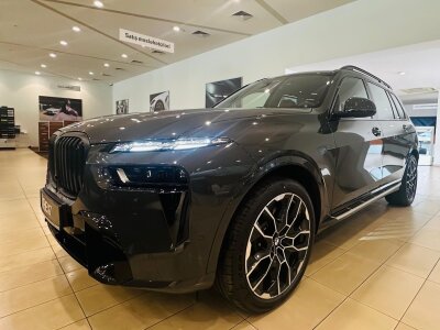 BMW X7, 2025