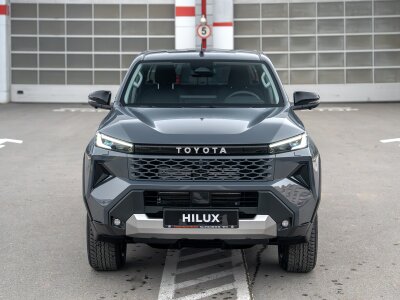 Toyota Hilux, 2025