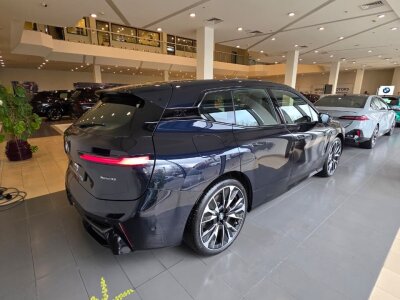 BMW iX xDrive45, 2025