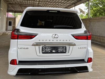 Lexus LX 570, 2017