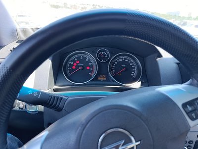 Opel Astra, 2009