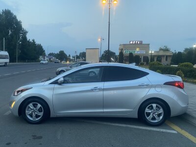 Hyundai Elantra, 2015