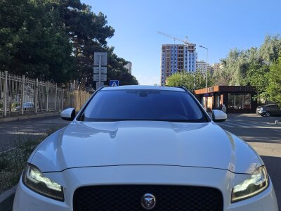 Jaguar F-Pace, 2017