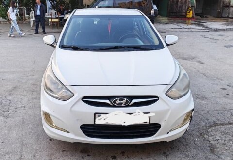 Hyundai Accent, 2013
