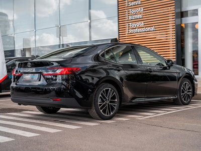 Toyota Camry, 2026