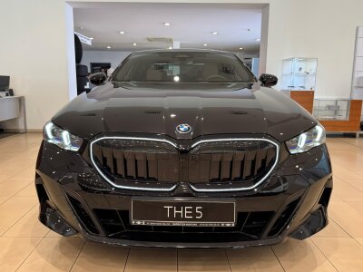 BMW 530e, 2025