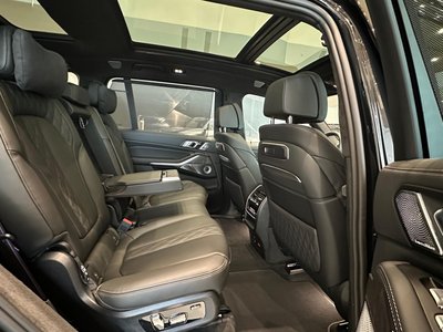 BMW X7, 2025