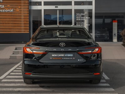 Toyota Camry, 2026