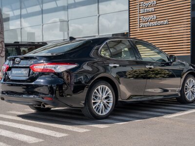Toyota Camry, 2018
