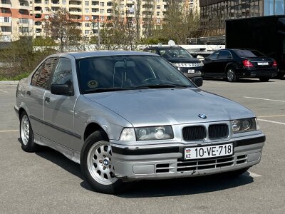 BMW 318, 1991