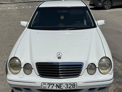 Mercedes-Benz E 320, 2001