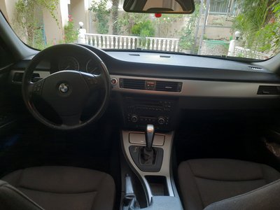 BMW 318, 2008