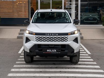 Toyota Hilux, 2025