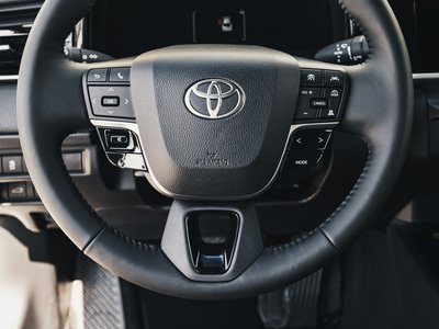 Toyota Camry, 2026