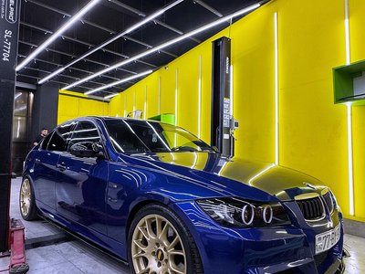 BMW 328, 2007
