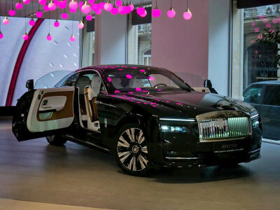 Rolls-Royce Spectre, 2024
