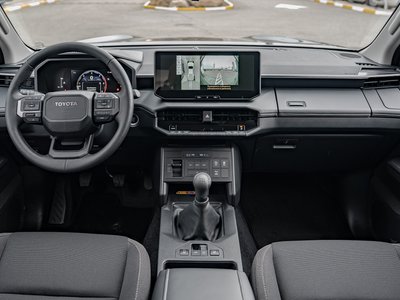 Toyota Hilux, 2025