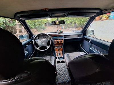Mercedes-Benz 190, 1992