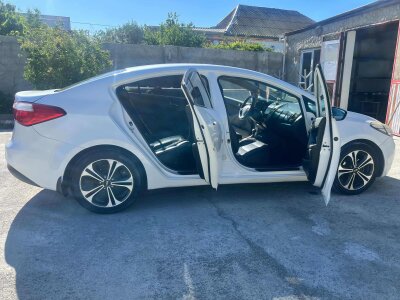 Kia Cerato, 2013