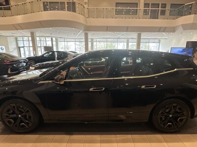 BMW iX xDrive40, 2023