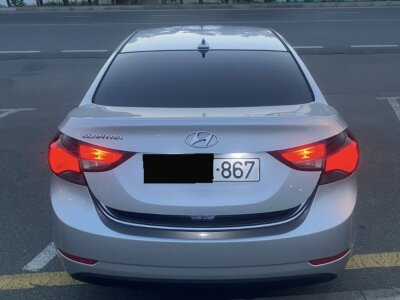 Hyundai Elantra, 2015