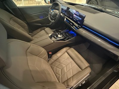 BMW 550e, 2025