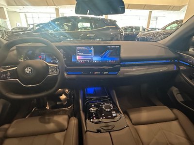 BMW 550e, 2025