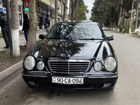 Mercedes-Benz E 240, 2000