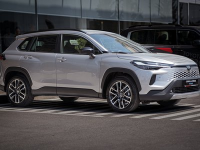 Toyota Corolla Cross, 2026