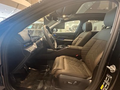 BMW 550e, 2025
