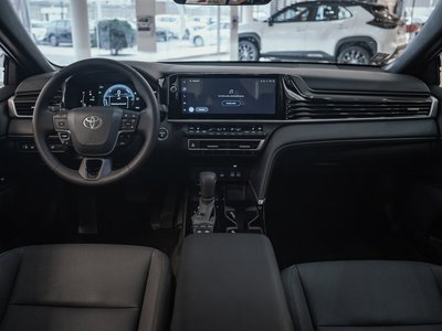 Toyota Camry, 2026