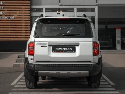 Toyota Land Cruiser Prado, 2026