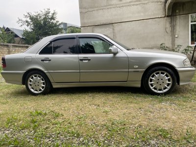Mercedes-Benz C 240, 1998