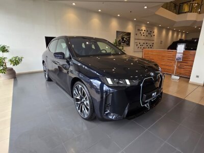 BMW iX xDrive45, 2025