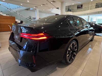 BMW 530e, 2025