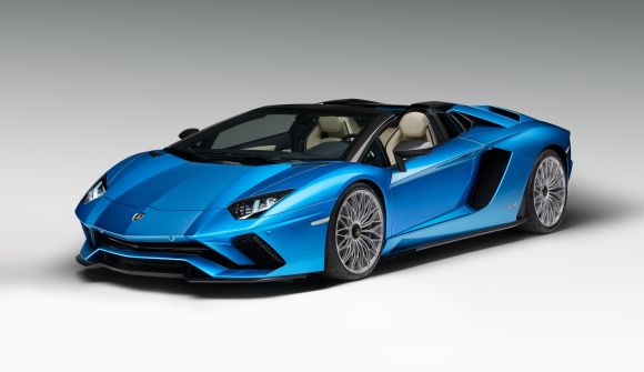 Lamborghini представила Aventador S Roadster