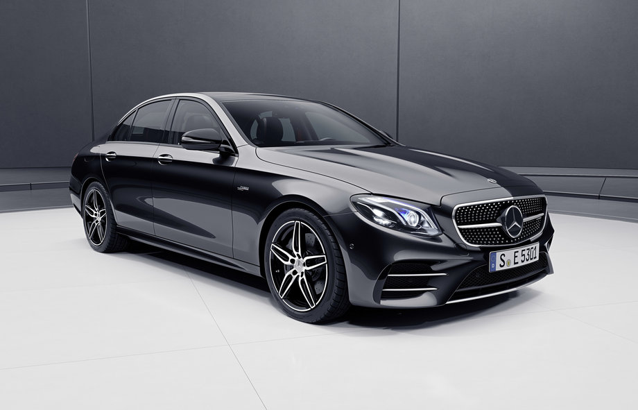 Mercedes обновил седан и универсал E-Class