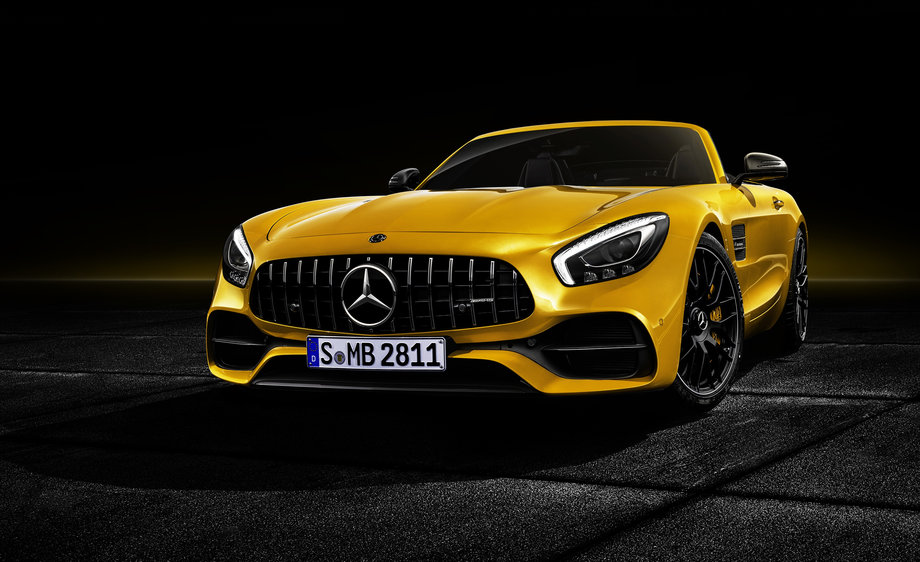 Mercedes представил родстер AMG GT S
