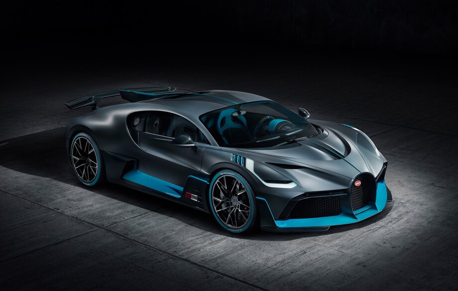 Bugatti yeni hiperkar təqdim etdi