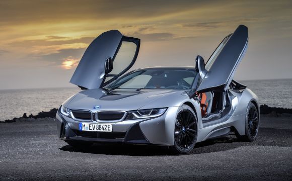 BMW представил купе и родстер i8