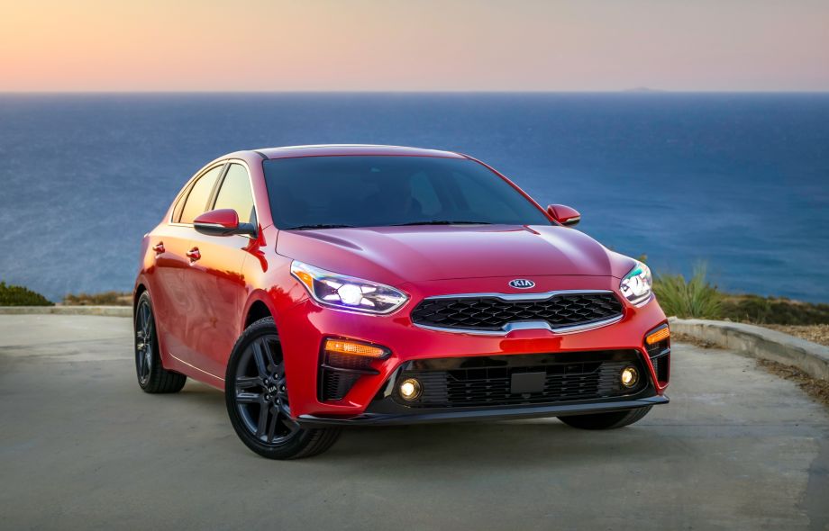 Kia представила новый седан Cerato