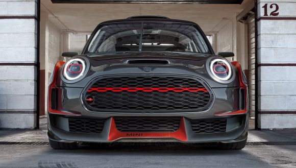 Mini построила мегаагрессивный хэтчбек
