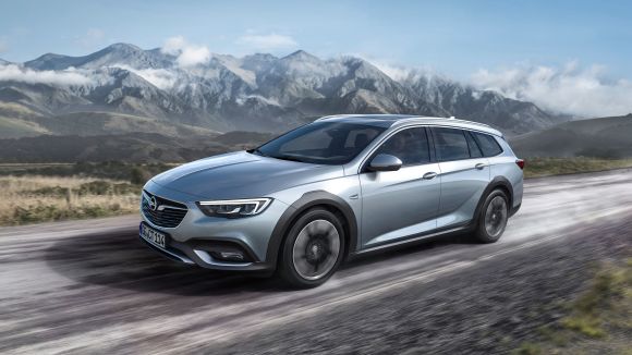 Opel Insignia стал вседорожным
